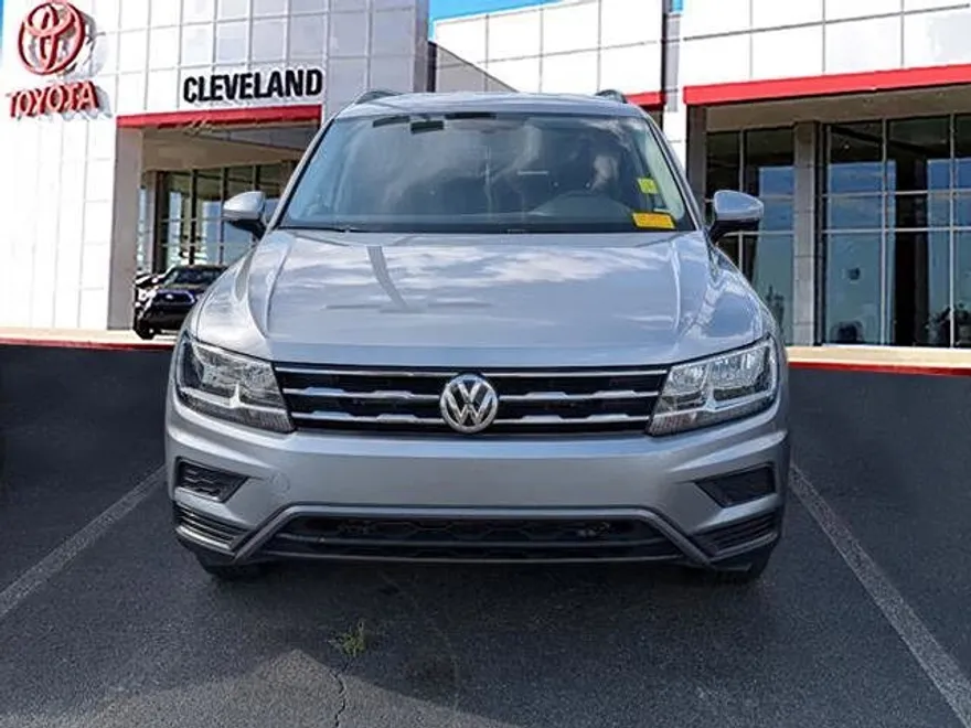 2020 Volkswagen Tiguan SE photo 1