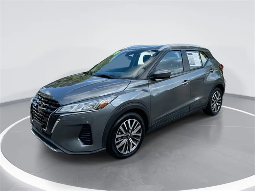 2024 Nissan Kicks SV photo 1