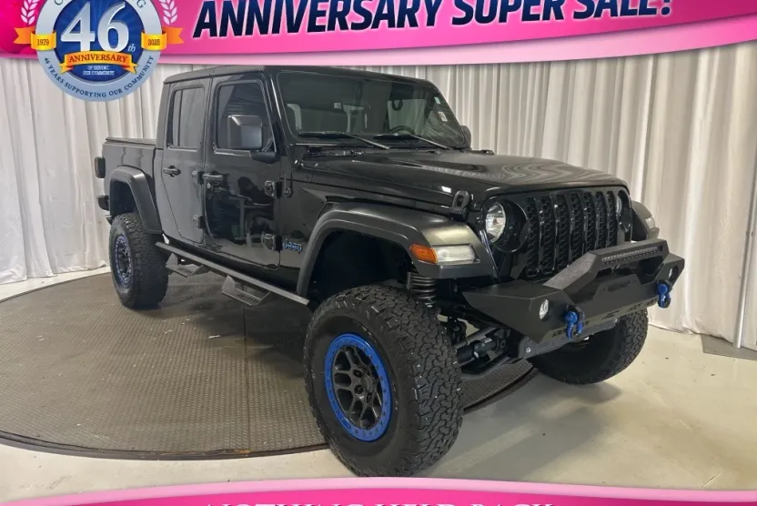 2021 Jeep Gladiator Sport photo 1