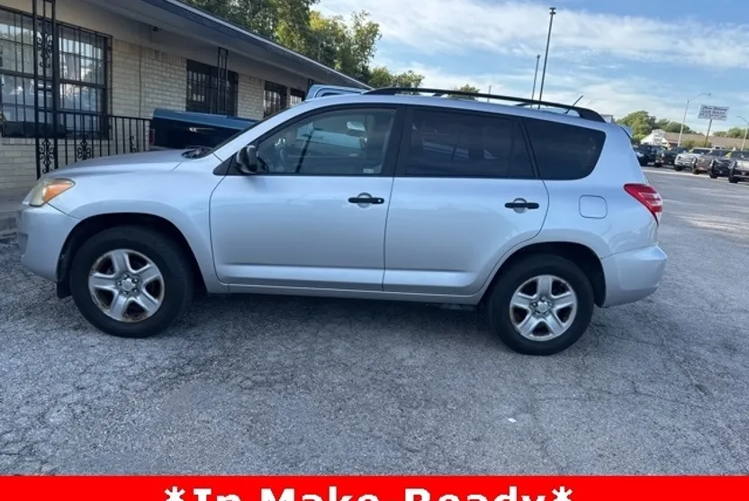 2010 Toyota RAV4 Base photo 1