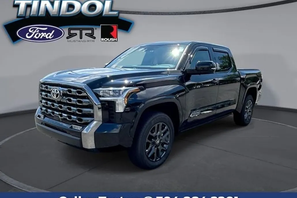 2025 Toyota Tundra Platinum photo 1