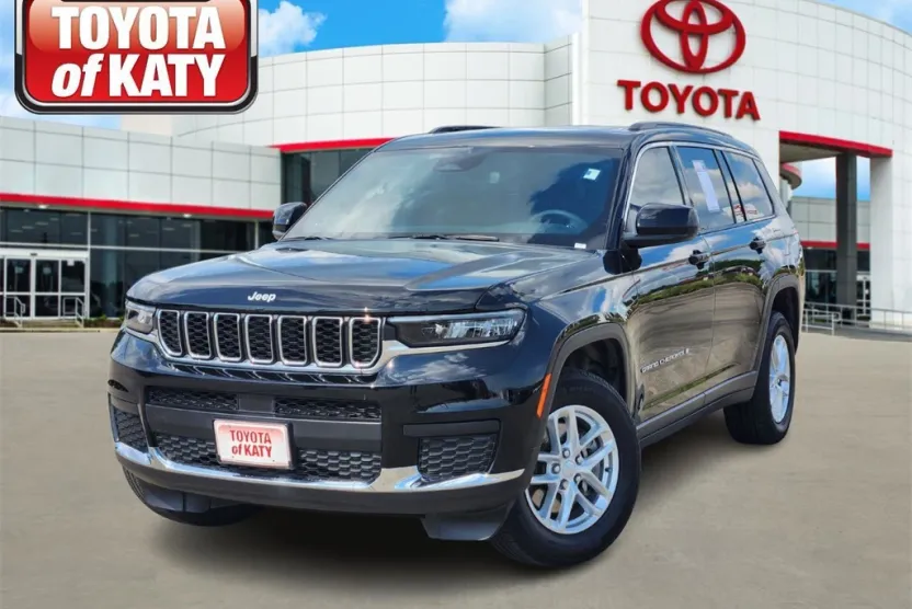 2024 Jeep Grand Cherokee Laredo photo 1