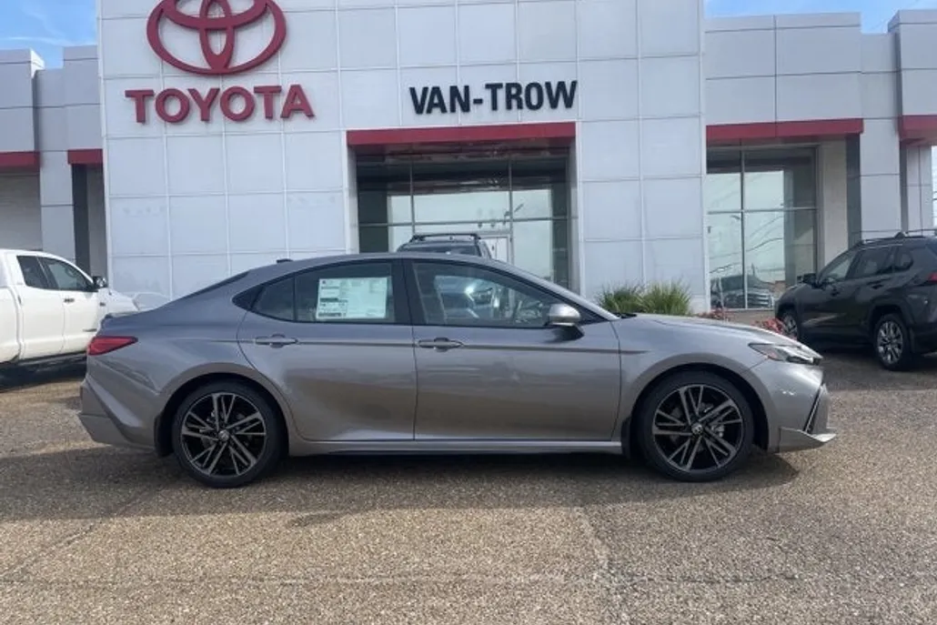 2026 Toyota Camry XSE photo 1