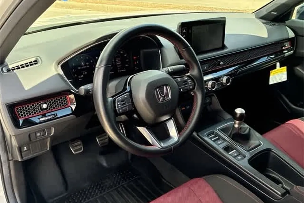 2025 Honda Civic Si photo 1