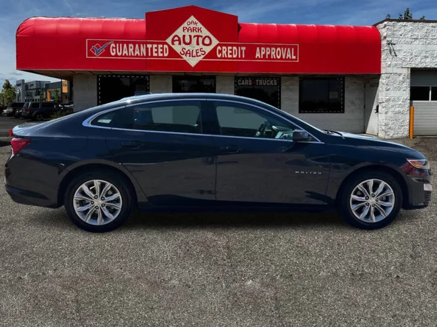 2023 Chevrolet Malibu 1LT photo 1