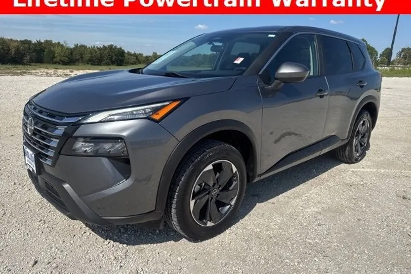 2024 Nissan Rogue SV photo 1