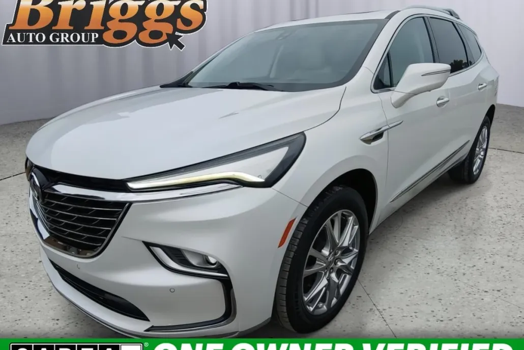 2023 Buick Enclave Premium photo 1