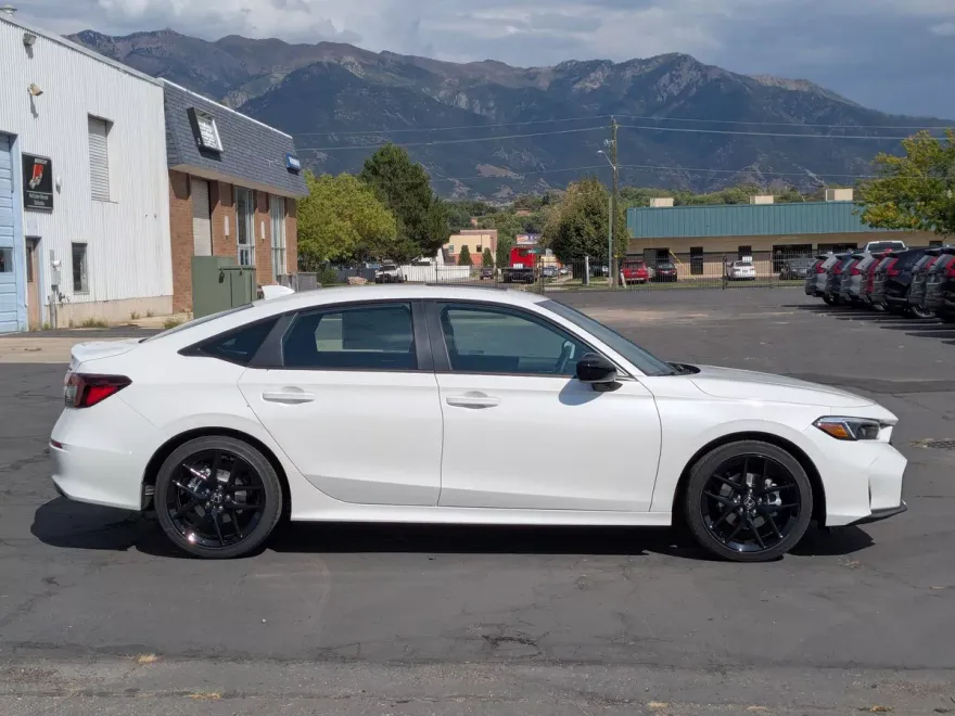 2026 Honda Civic Hybrid Sport photo 1