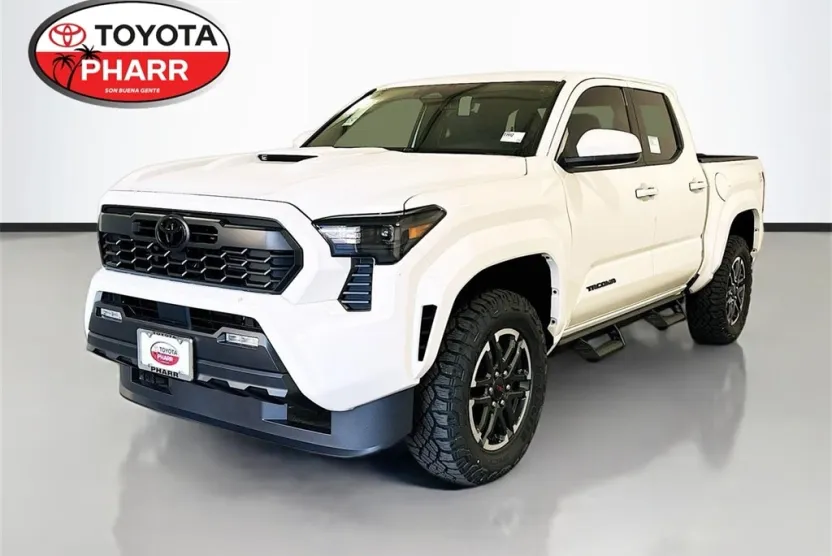 2025 Toyota Tacoma TRD Sport photo 1