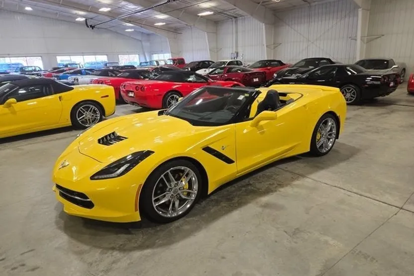2017 Chevrolet Corvette Stingray 2LT photo 1