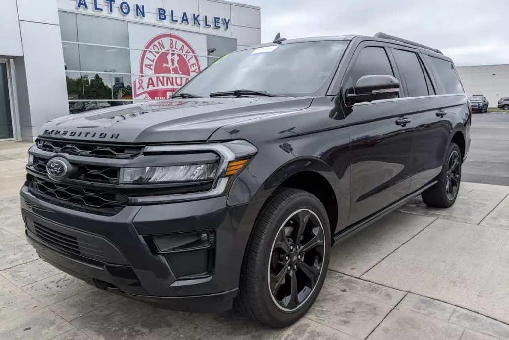2022 Ford Expedition MAX Limited photo 1