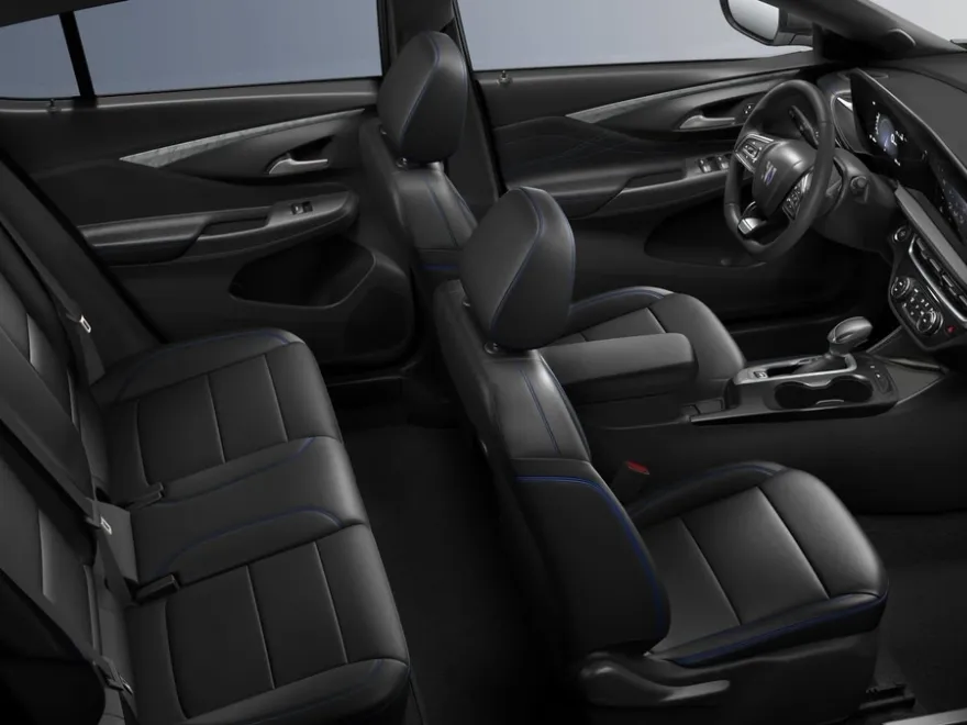 2025 Buick Envista ST photo 40