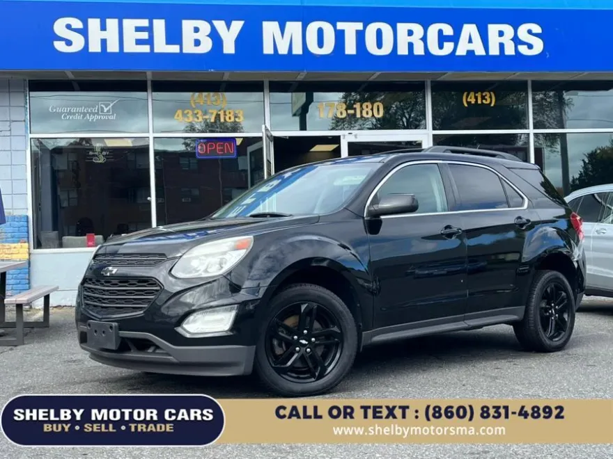 2017 Chevrolet Equinox LT photo 1