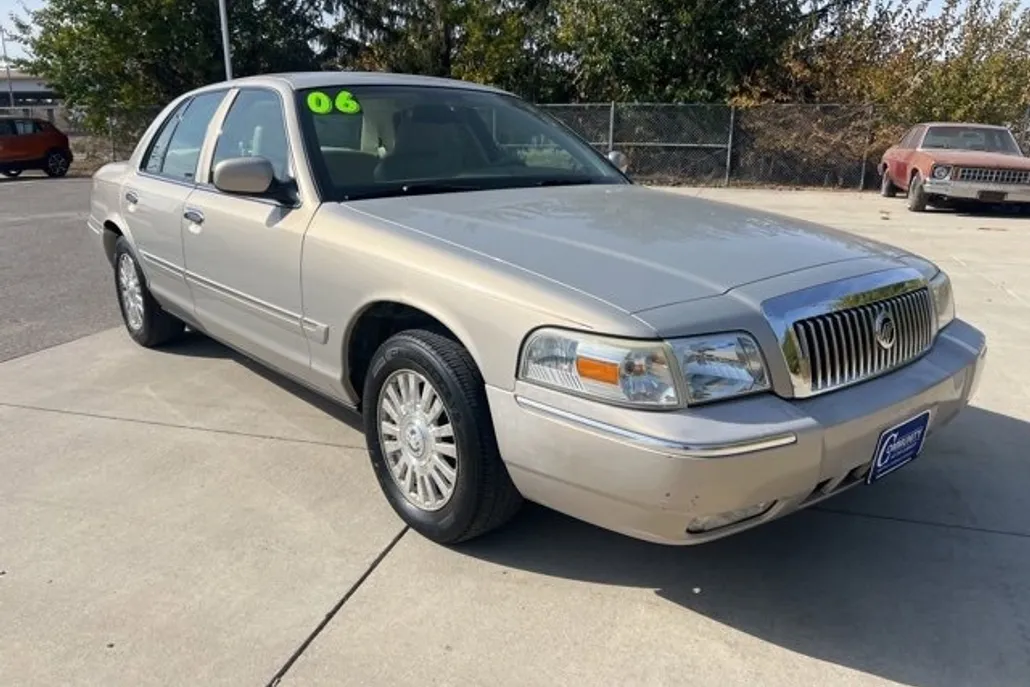 2006 Mercury Grand Marquis LS photo 1