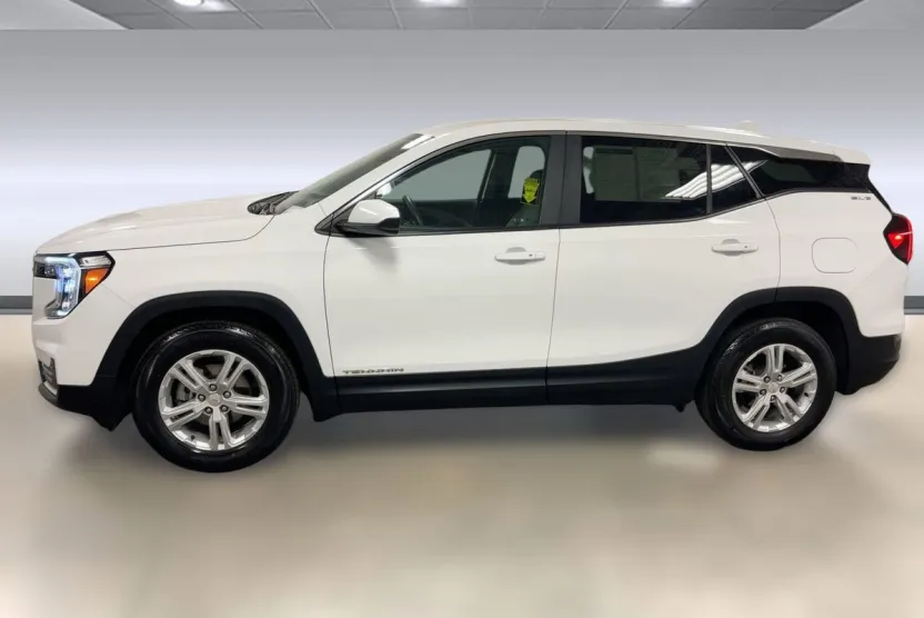 2024 Gmc Terrain SLE photo 1