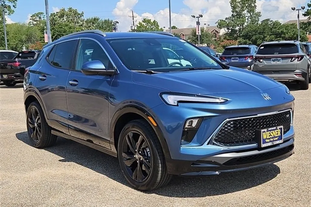 2026 Buick Encore GX Sport Touring photo 1