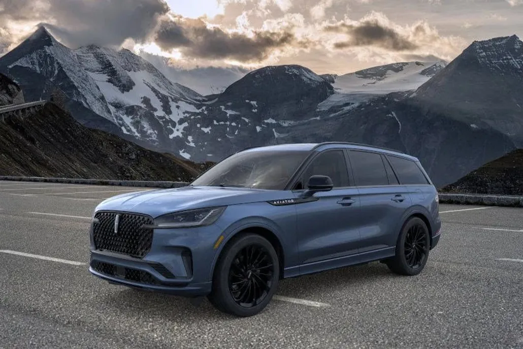 2025 Lincoln Aviator Reserve photo 1