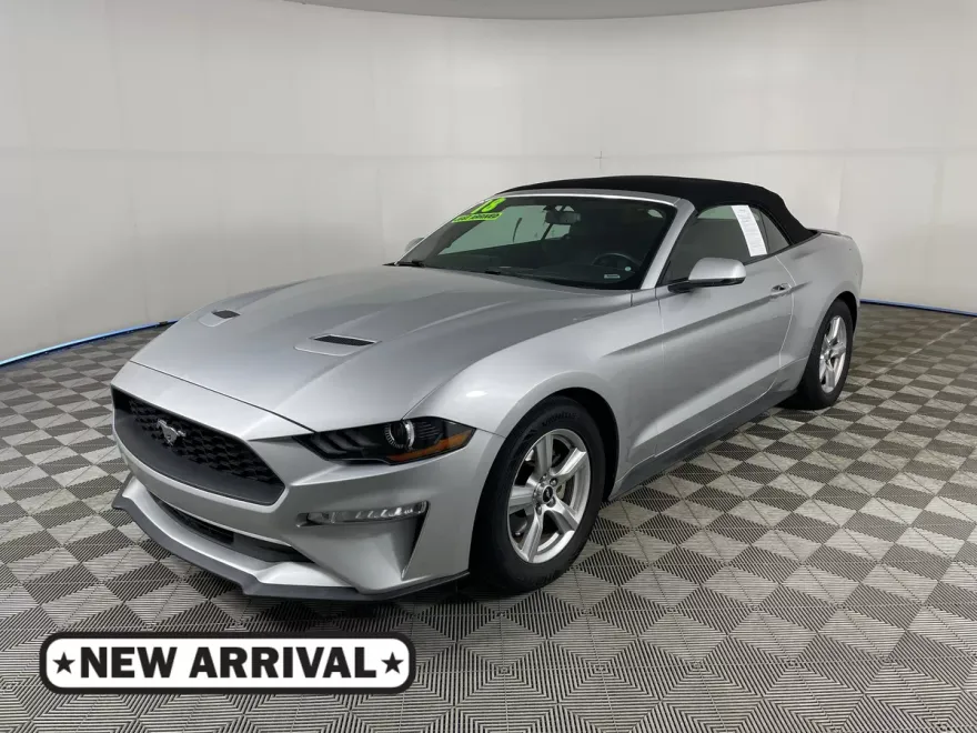 2018 Ford Mustang EcoBoost Convertible photo 1