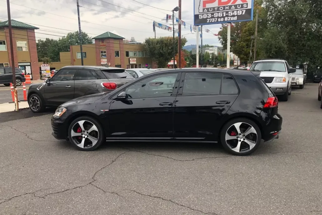 2016 Volkswagen Golf GTI SE photo 1