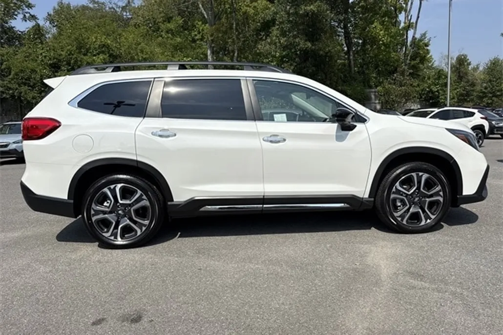 2025 Subaru Ascent Touring photo 1