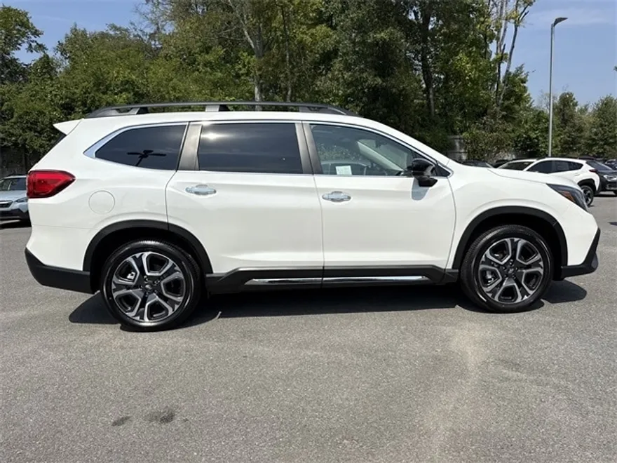 2025 Subaru Ascent Touring photo 1