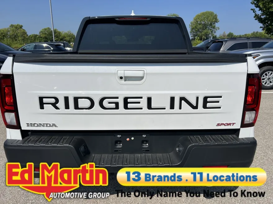 2025 Honda Ridgeline Sport photo 1