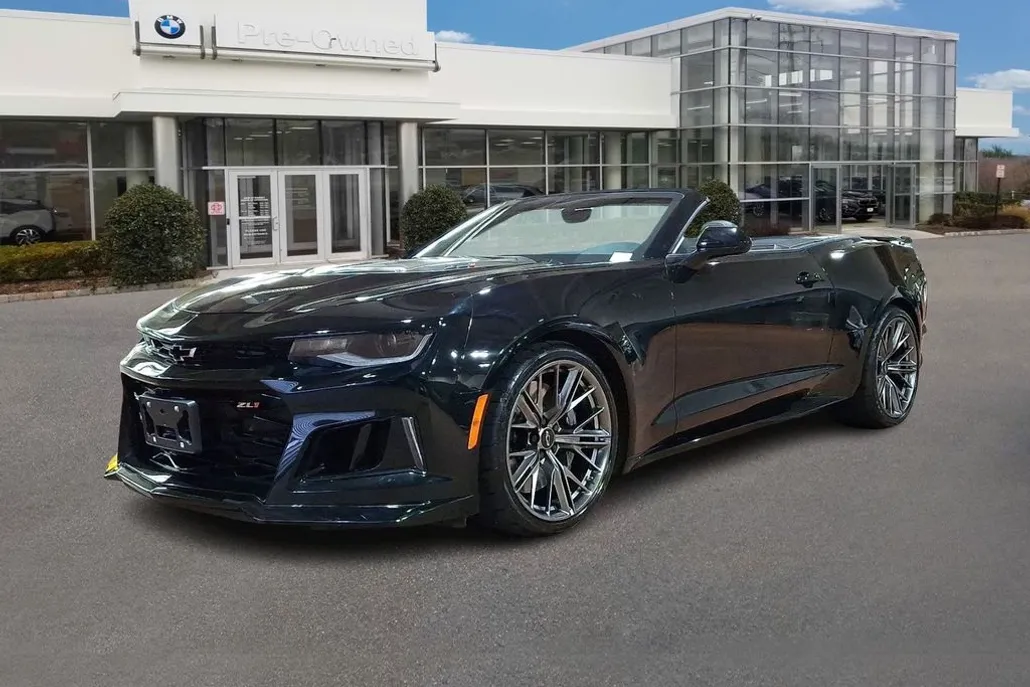 2023 Chevrolet Camaro ZL1 photo 1