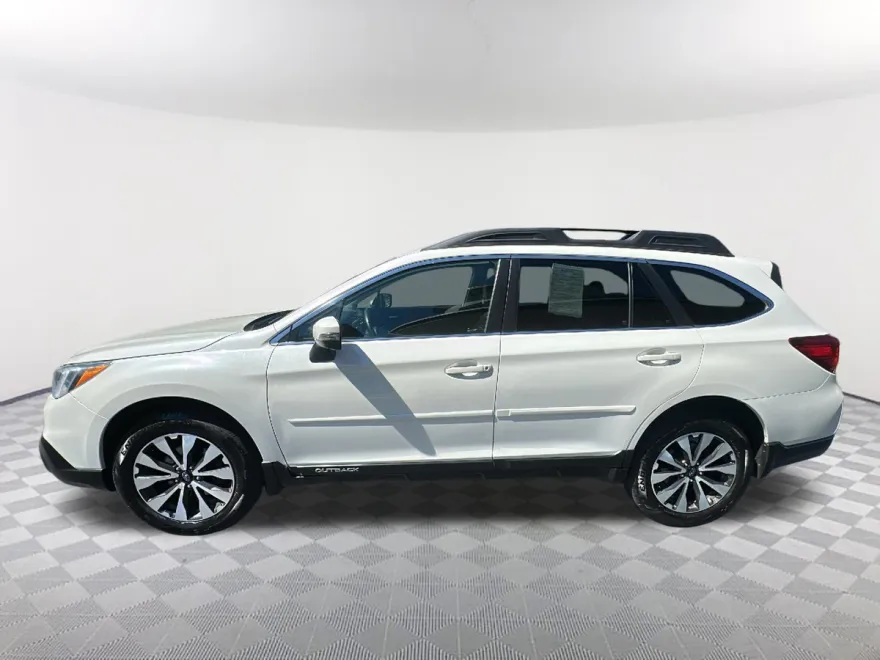 2017 Subaru Outback 3.6R Limited photo 1