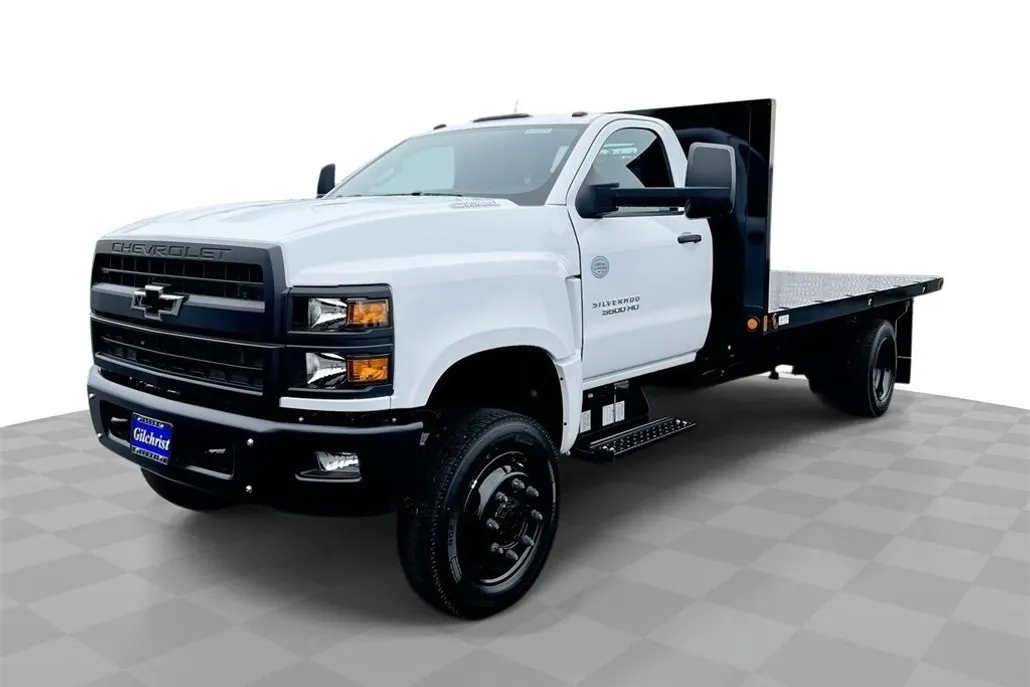 2024 Chevrolet Silverado 5500HD Work Truck photo 1