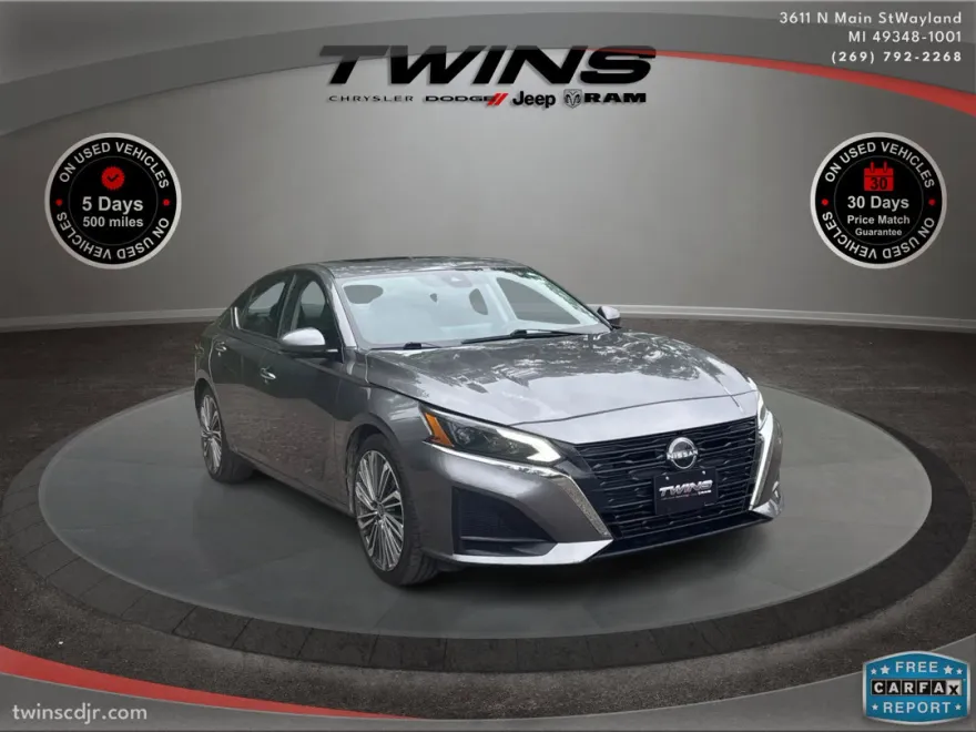 2023 Nissan Altima 2.5 SL photo 1