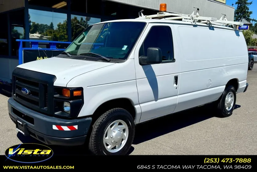 2011 Ford E-250 photo 1
