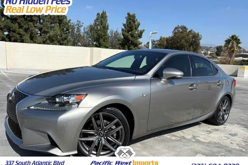 2015 Lexus IS 250 photo 1