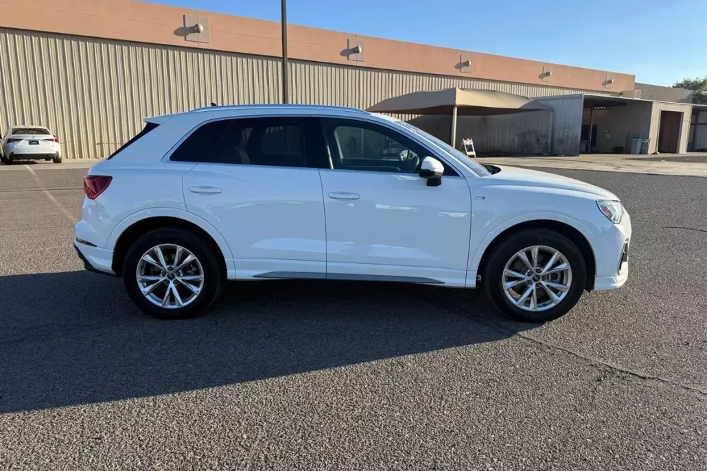 2023 Audi Q3 Premium S line photo 1