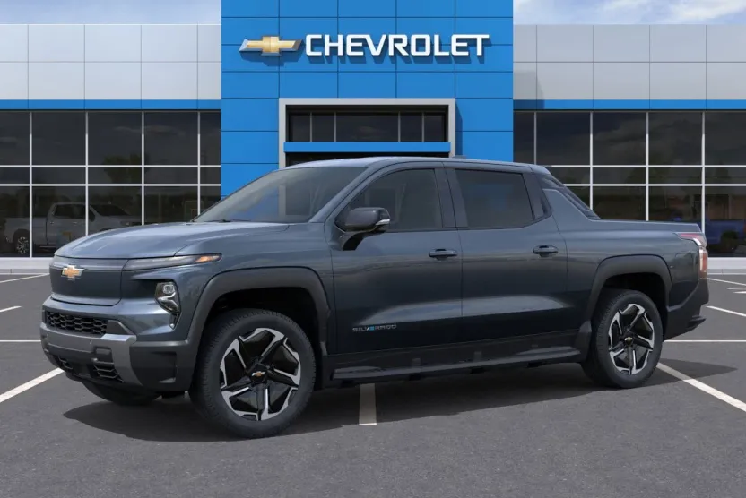 2026 Chevrolet Silverado EV LT photo 1
