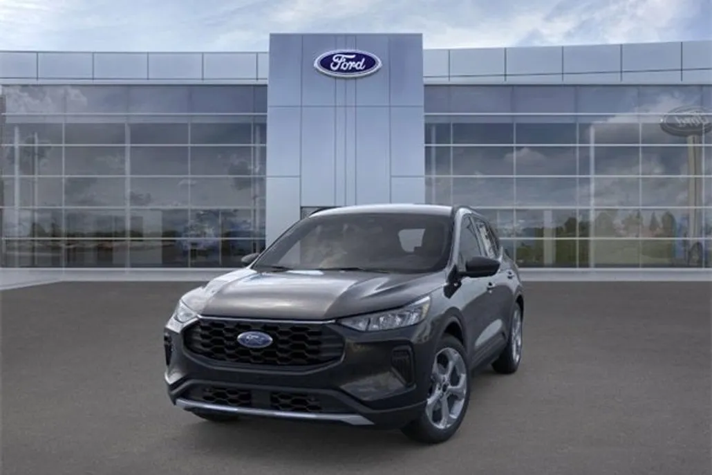 2025 Ford Escape ST-Line photo 1