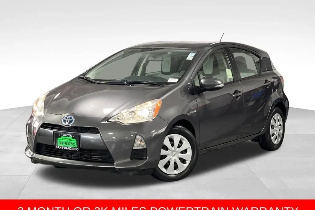 2014 Toyota Prius C One photo 1