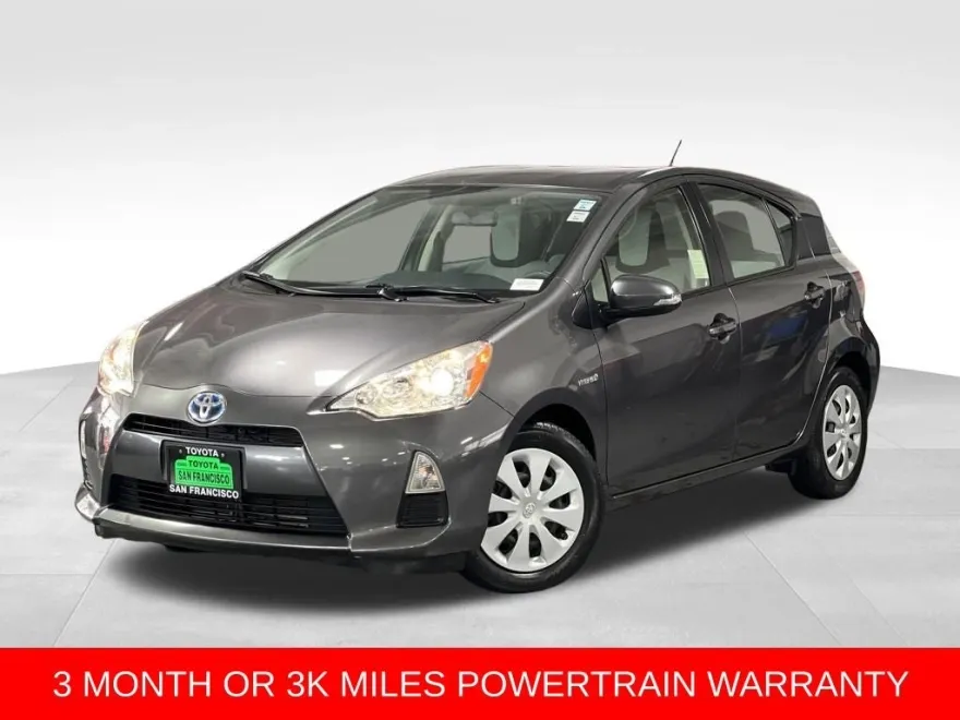 2014 Toyota Prius C One photo 1