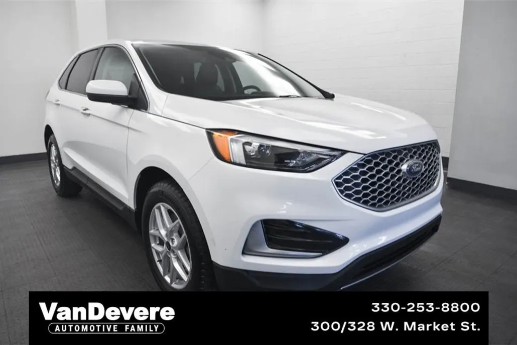 2024 Ford Edge SEL photo 1