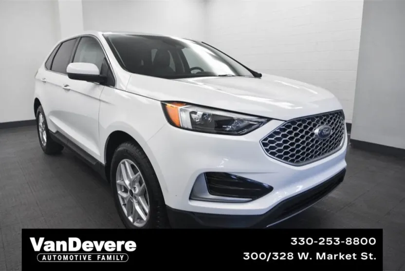 2024 Ford Edge SEL photo 1