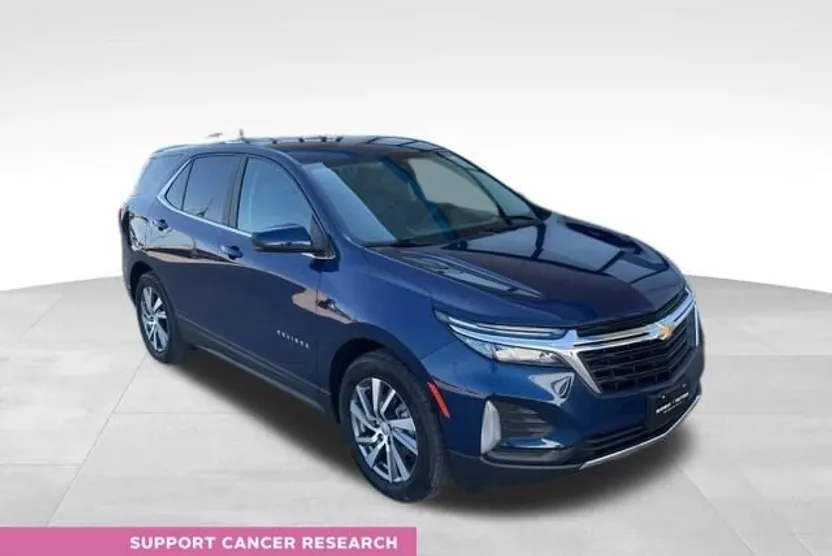 2022 Chevrolet Equinox LT photo 1