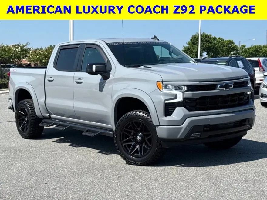 2025 Chevrolet Silverado 1500 RST photo 1