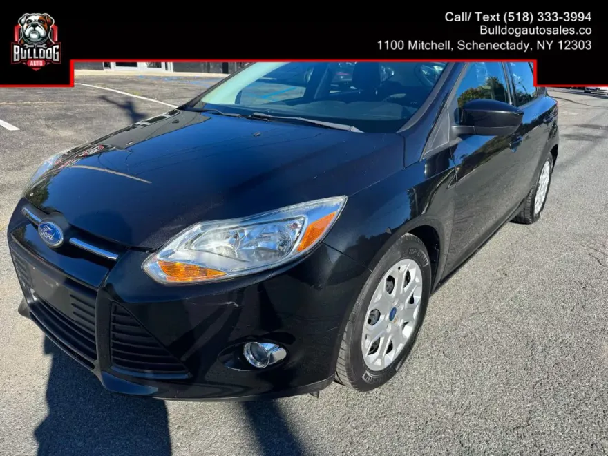 2012 Ford Focus SE photo 1