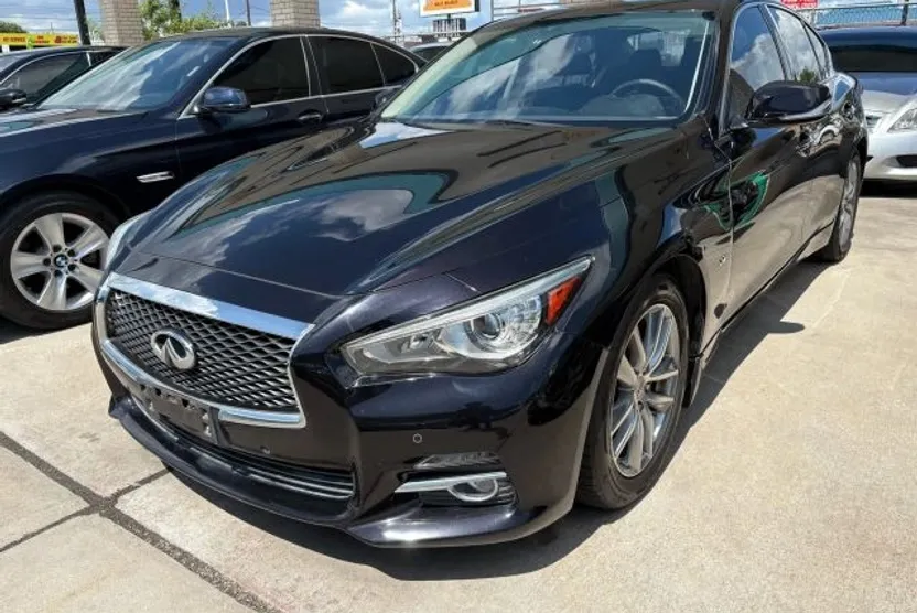 2014 Infiniti Q50 3.7 Premium photo 1