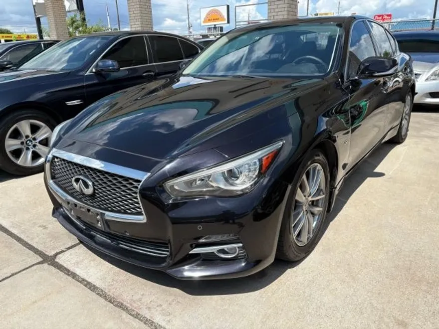 2014 Infiniti Q50 3.7 Premium photo 1