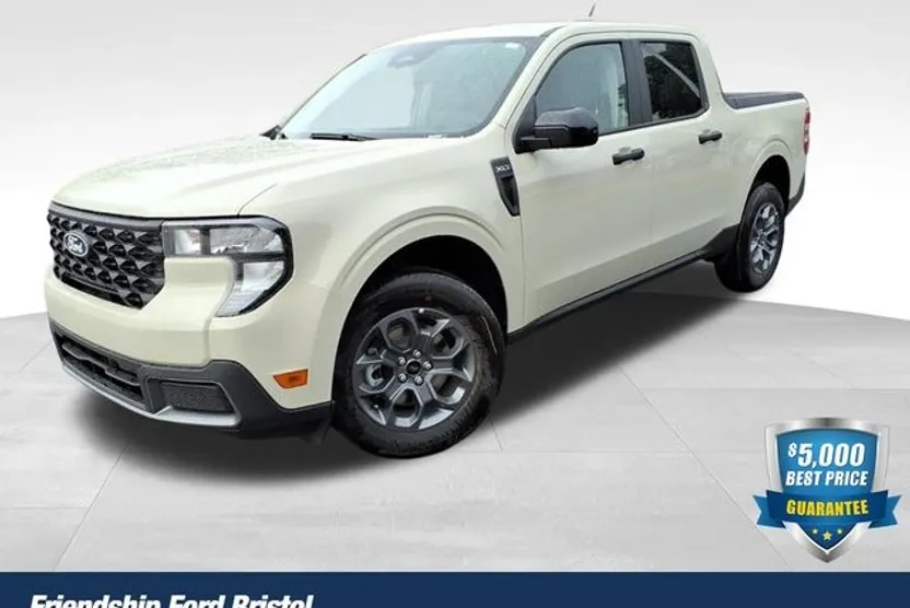 2025 Ford Maverick XLT photo 1