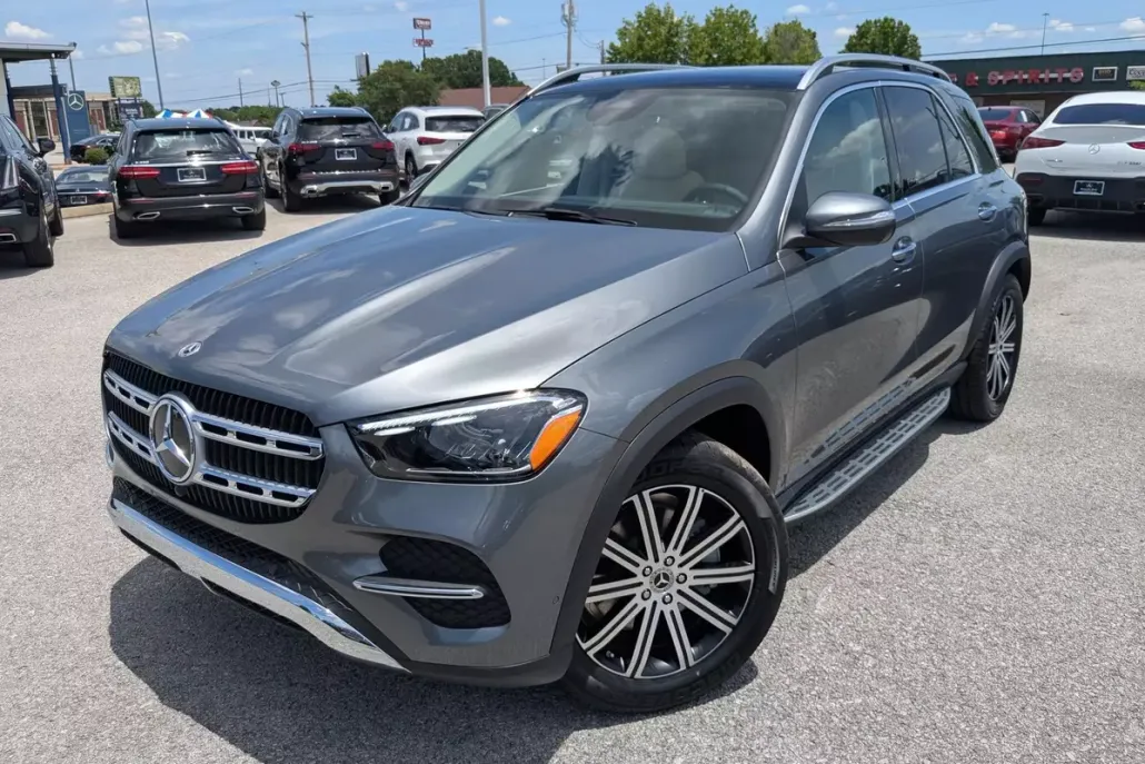 2025 Mercedes Benz GLE 350 4MATIC photo 1