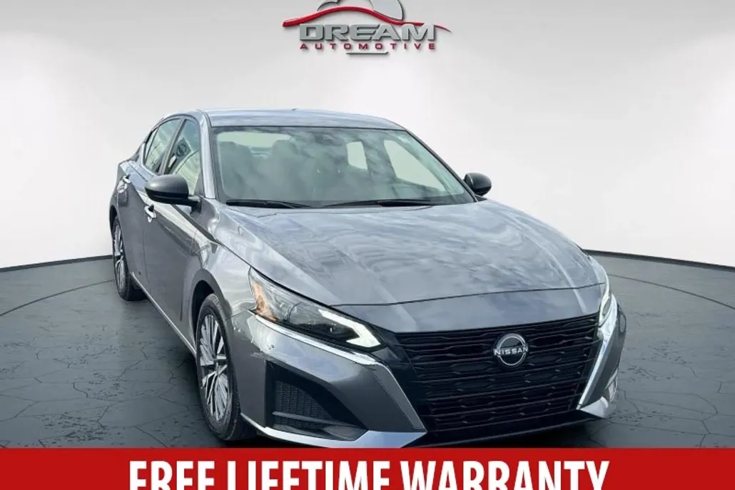 2024 Nissan Altima 2.5 SV photo 1