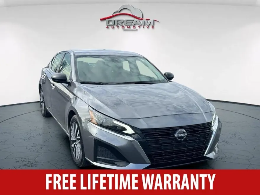 2024 Nissan Altima 2.5 SV photo 1