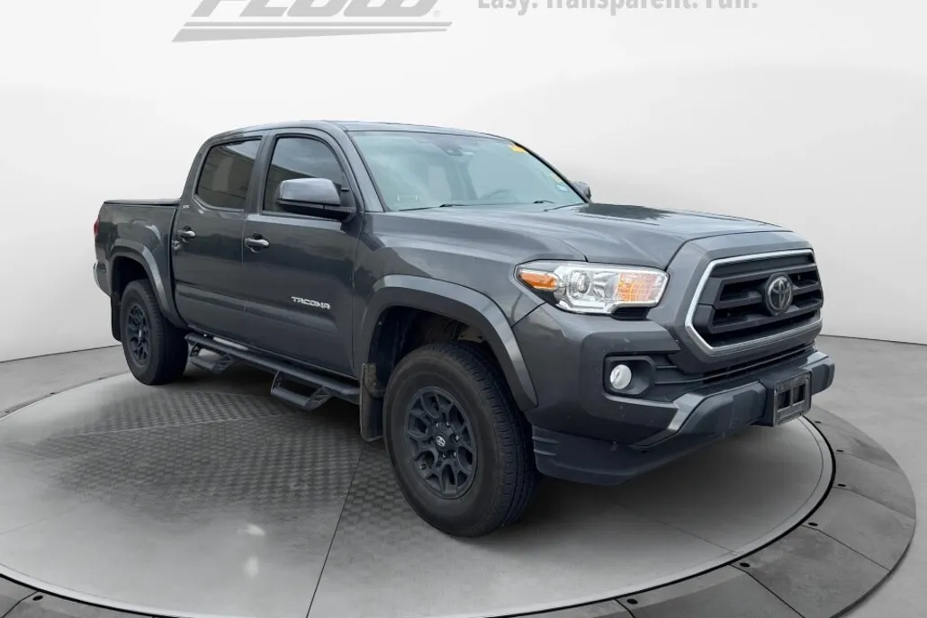 2022 Toyota Tacoma SR5 V6 photo 1