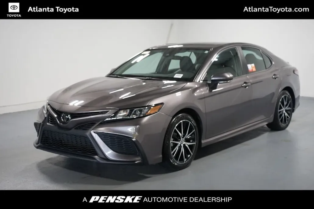 2023 Toyota Camry SE photo 1